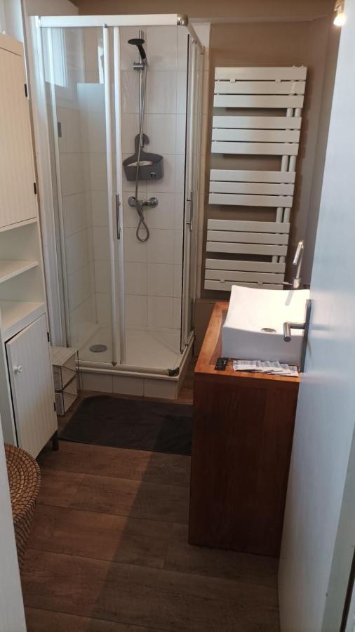 Le Bleu Roi - Appartement Calme Proche De La Gare Caen Luaran gambar